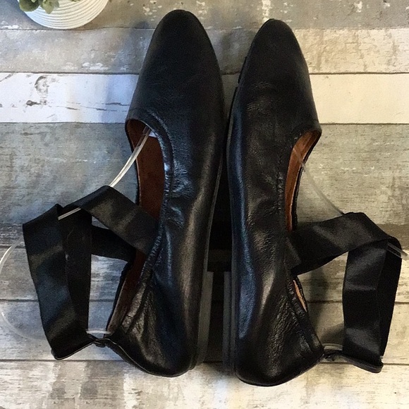 Gentle Souls by Kenneth Cole Criss Cross Flats Sz 9 - Picture 4 of 11